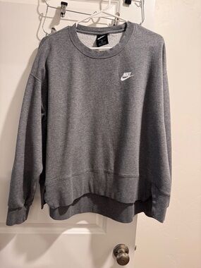Women’s Nike Gray Crewneck Sweatshirt- XL